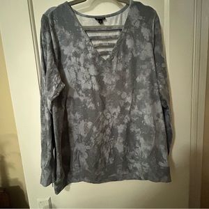 Torrid 2 tie dye shirt v neck blue